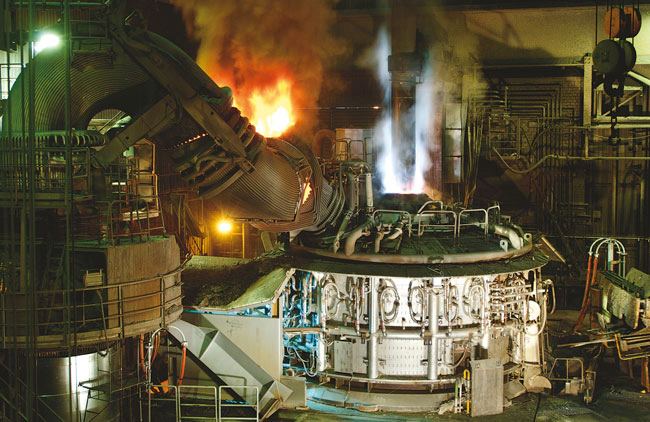 Archive: Electric arc furnace (Elektrolichtbogenofen) at Georgsmarienhütte, 15 May 2012 (GMH official / Wikimedia Commons, CC BY-SA 3.0). Not the 4 September 2026 Hyundai-POSCO Louisiana ceremonial groundbreaking, not Ascension Parish / Donaldsonville construction day-of, not an HPLS plant still, and not a 2029 COD photograph.