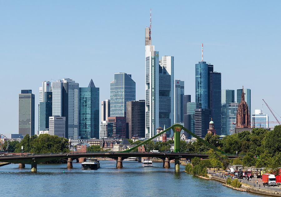 Archive: Frankfurt skyline (Wikimedia Commons; File title Soft FLAG). Not the 21 September 2026 Pontes go-live and not ECB/TARGET day-of photography.